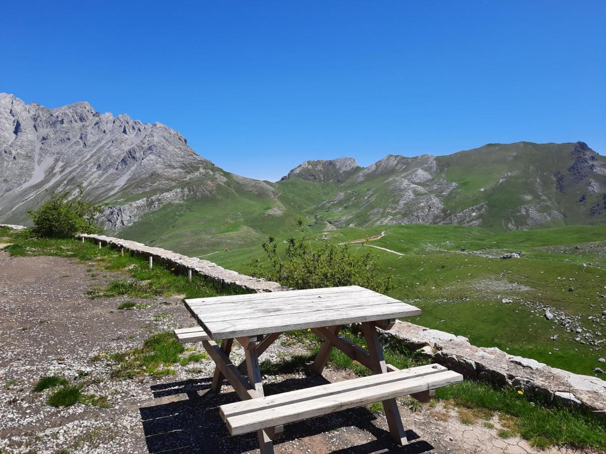 Hosteria Picos De Europa Potes Exteriér fotografie